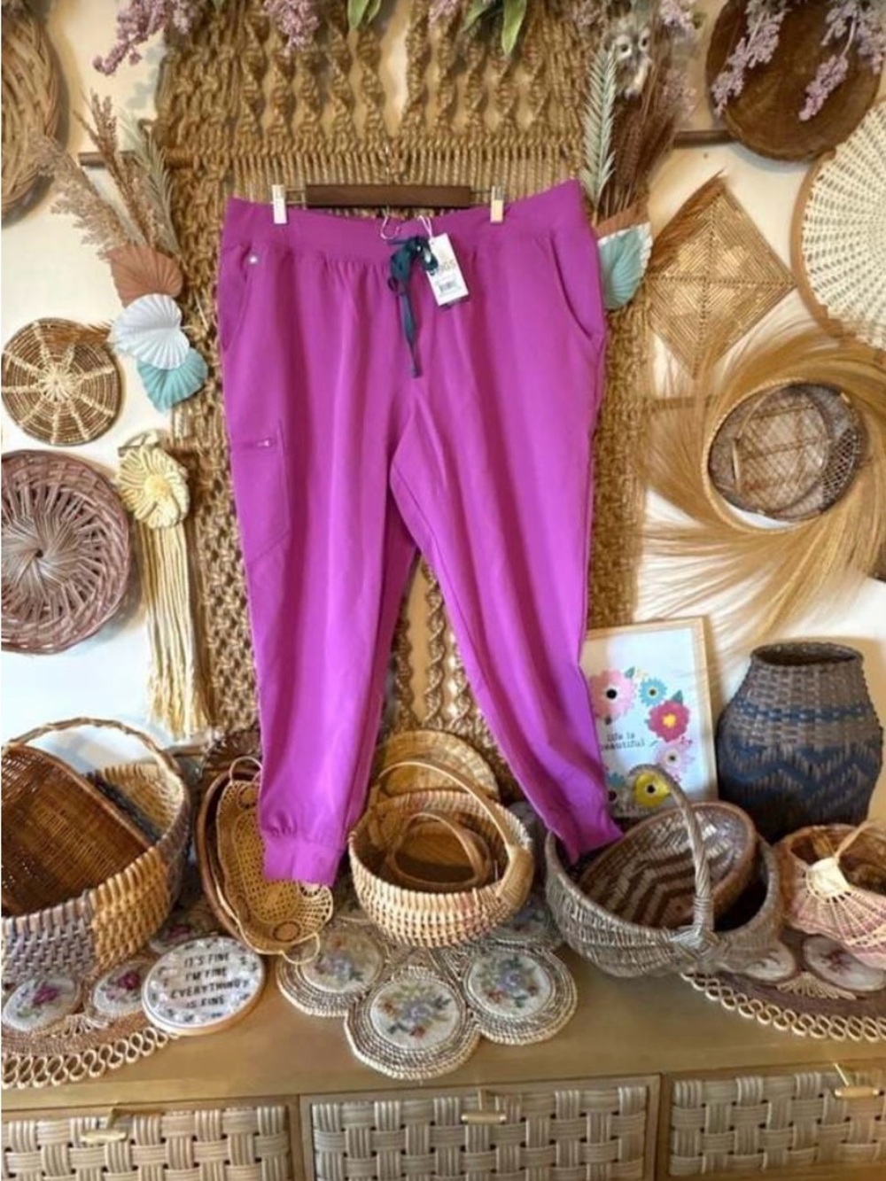 FIGS Zamora Jogger Scrub Pants in Fuchsia, Size 3XLR